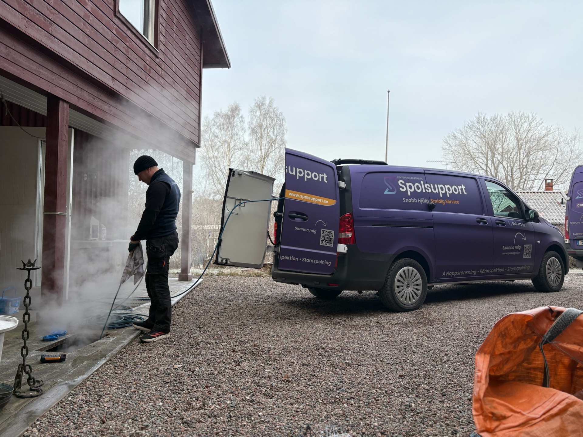 Spolsupport servicebil vid arbetsplats